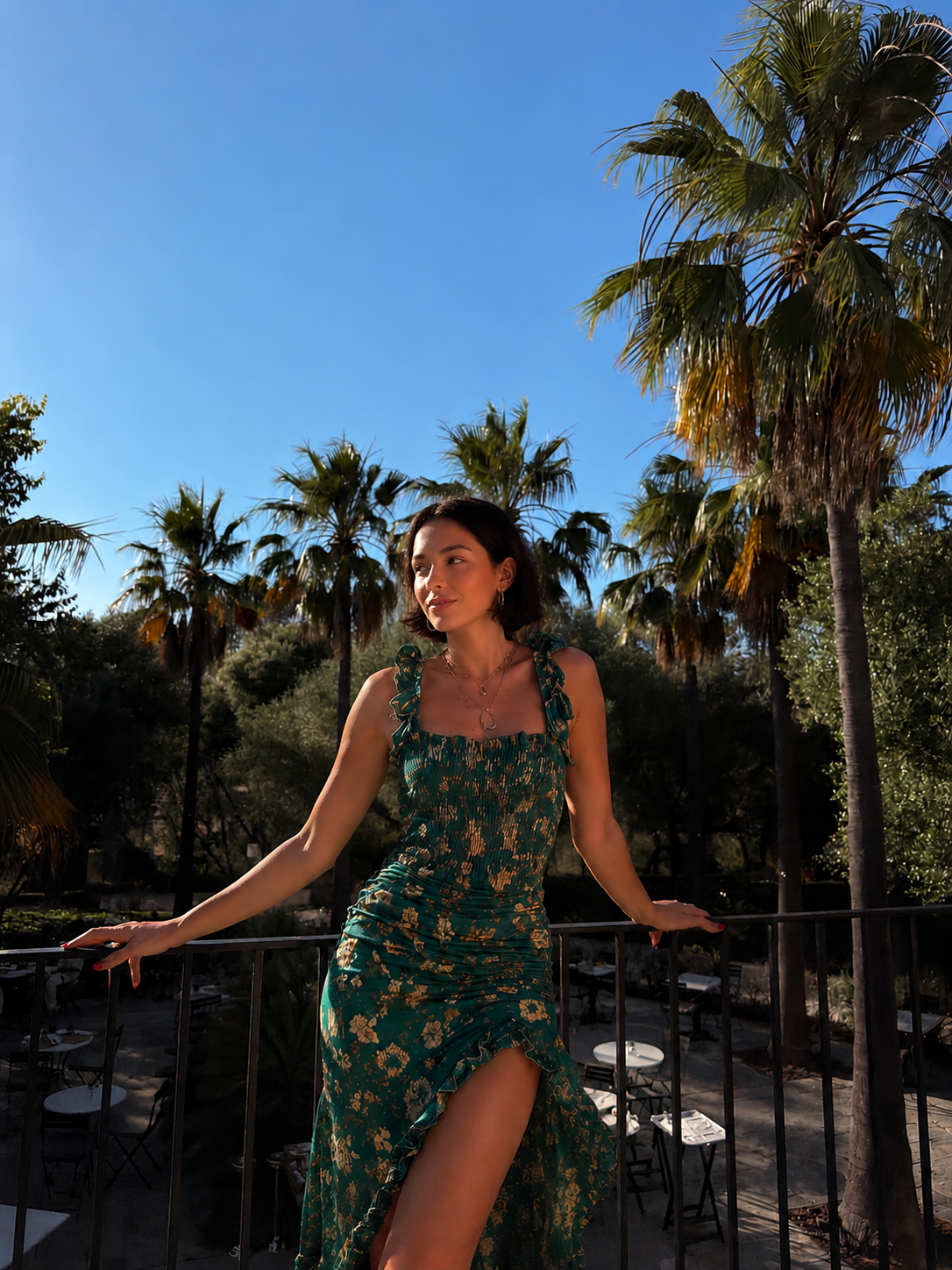 Vestido largo de estilo bohemio y retro con mangas de volantes y elegante abertura alta
