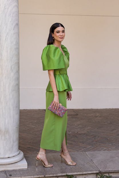 Vestido volante en cintura