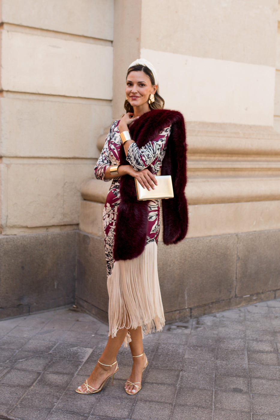 Vestido flecos estampado burdeos