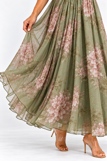 Serena · Vestido largo verde floral de gasa con escote halter