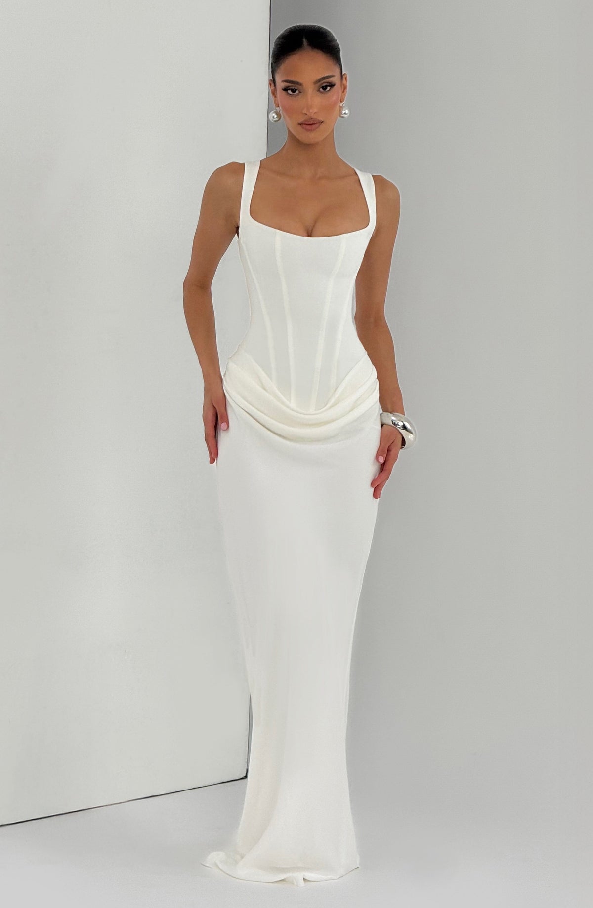 Eleonora | Vestido largo con escote cuadrado