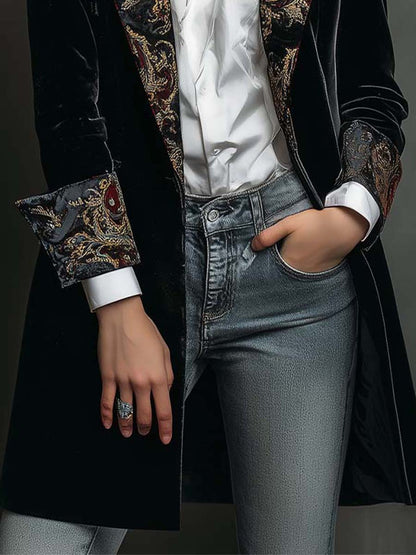 Camilla | Blazer entallado negro con estampado barroco